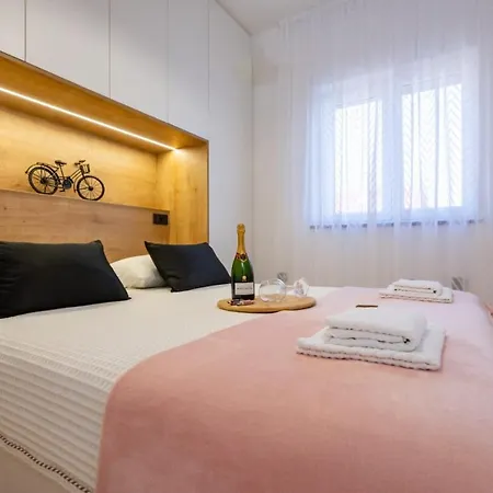 Holiday home Torino Pridraga