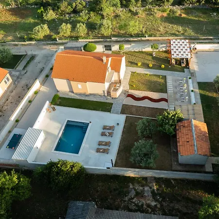 Holiday home Torino Pridraga