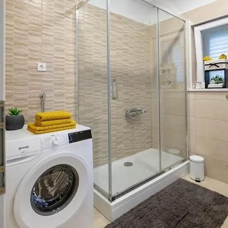 Holiday home Torino Pridraga